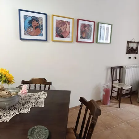 Casetta Sarina شقة بالاتسولو أكريدي